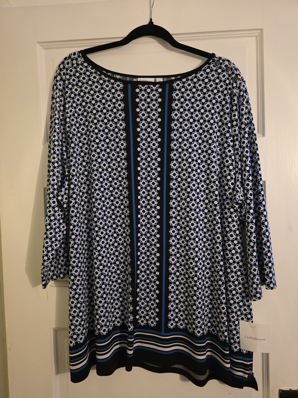 croft & barrow Blue and White Geometric Long Sleeve Tee